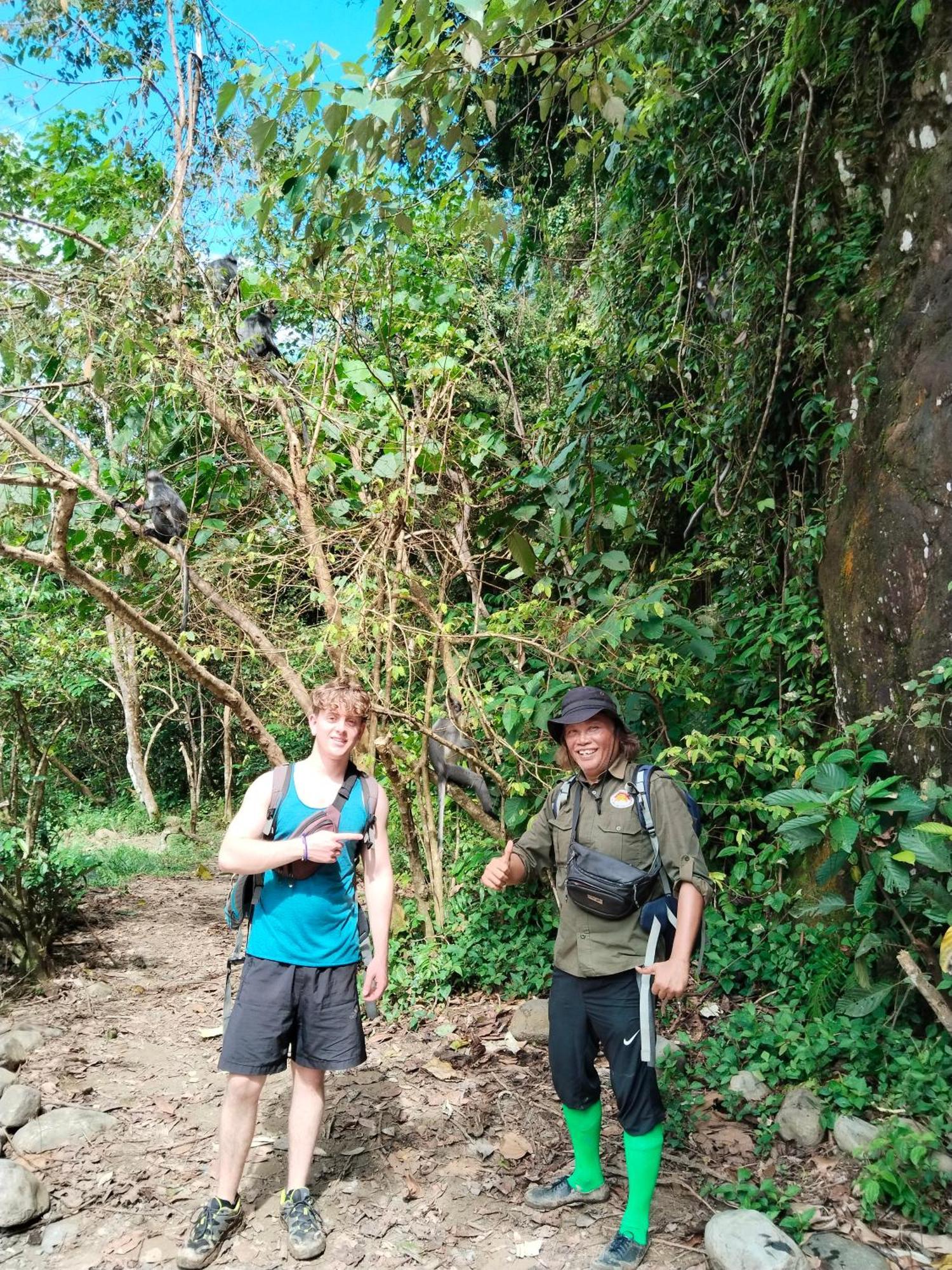 Jhony'S Backpacker-Guest House Only Stay Here Book Treking With Us Bukit Lawang Exteriör bild