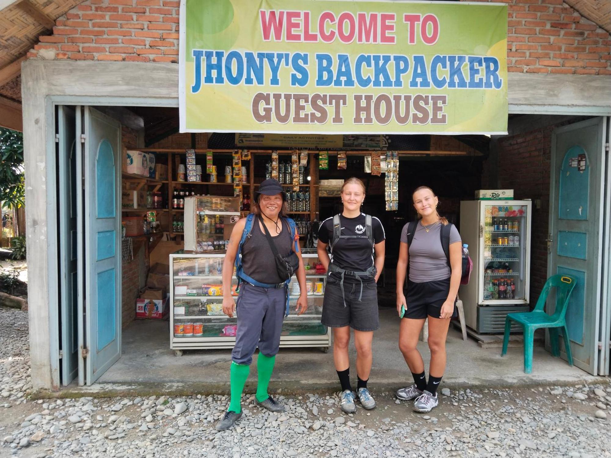 Jhony'S Backpacker-Guest House Only Stay Here Book Treking With Us Bukit Lawang Exteriör bild